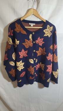 Grandmacore Coldwater Creek Vintage Fall Maple Leaves Button Up Cardigan Sweater